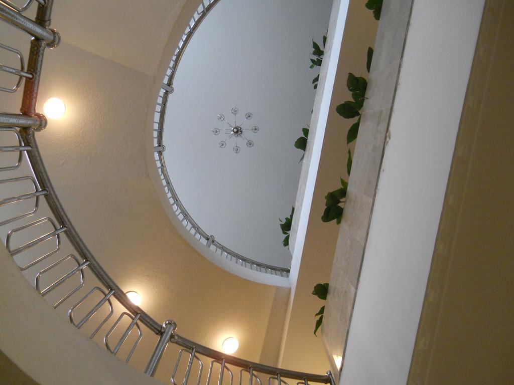 Jeruton Hotel Кампонг-Джерудонг Экстерьер фото